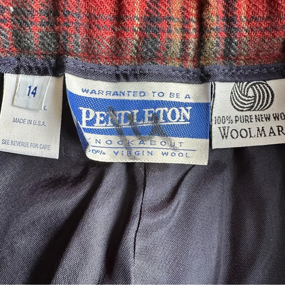 Pendleton Vintage Women Red Gray‎ Plaid 100% Wool Shorts Preppy Fall Size 14 EUC